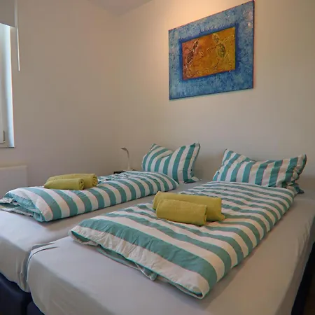 بيت للعطل Haus Am Gardersee Mit Garten Garden