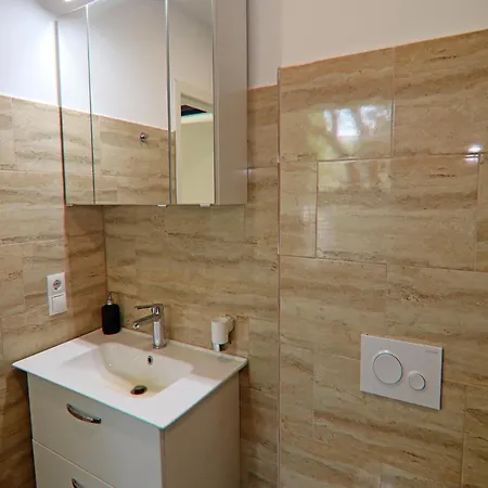 بيت للعطل Haus Am Gardersee Mit Garten Garden